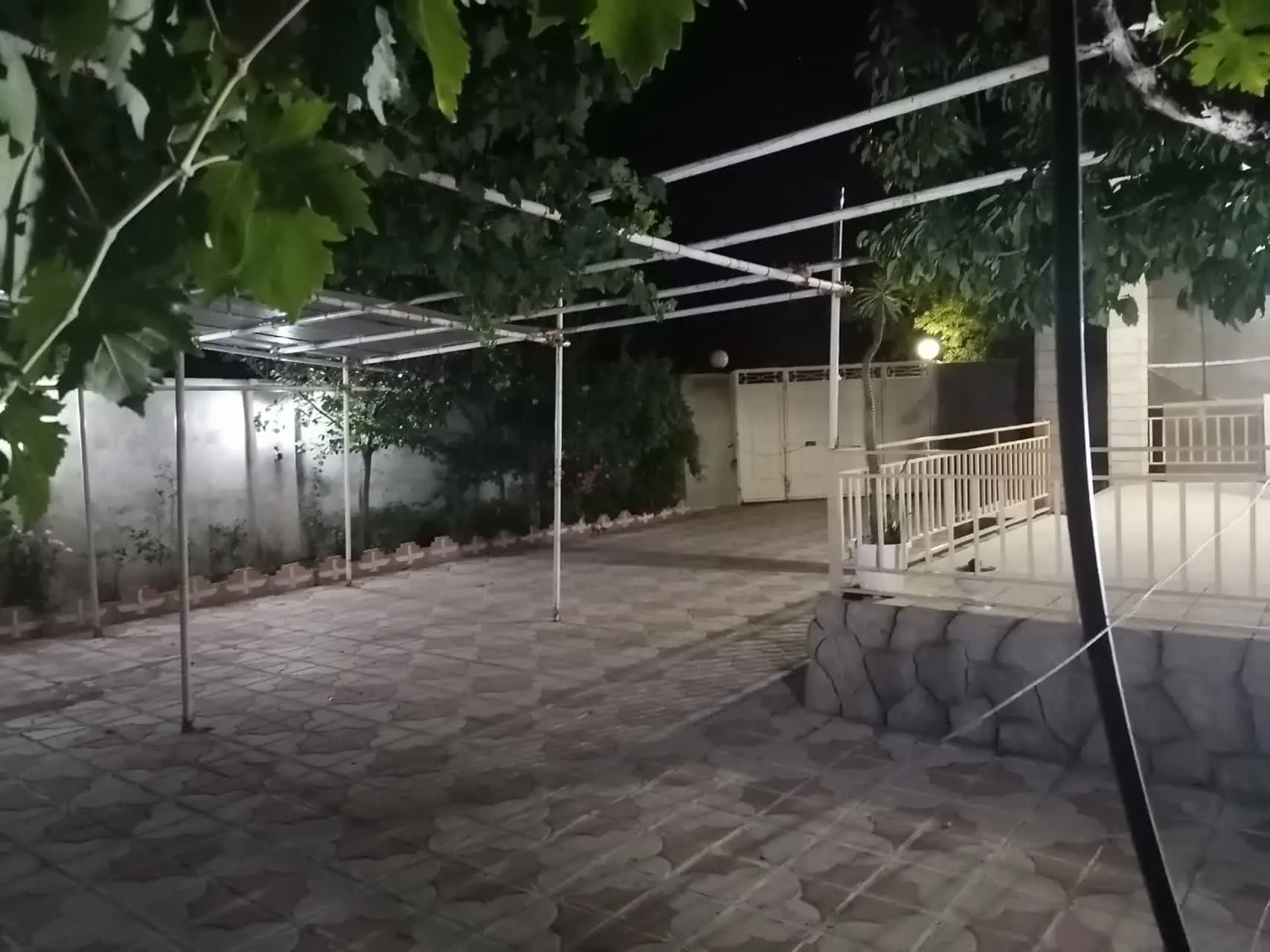 ویلایی تک خوابه سی سخت
