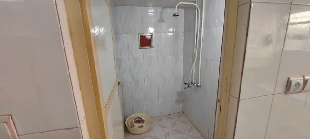 منزل دربست نزدیک مقبره خیام