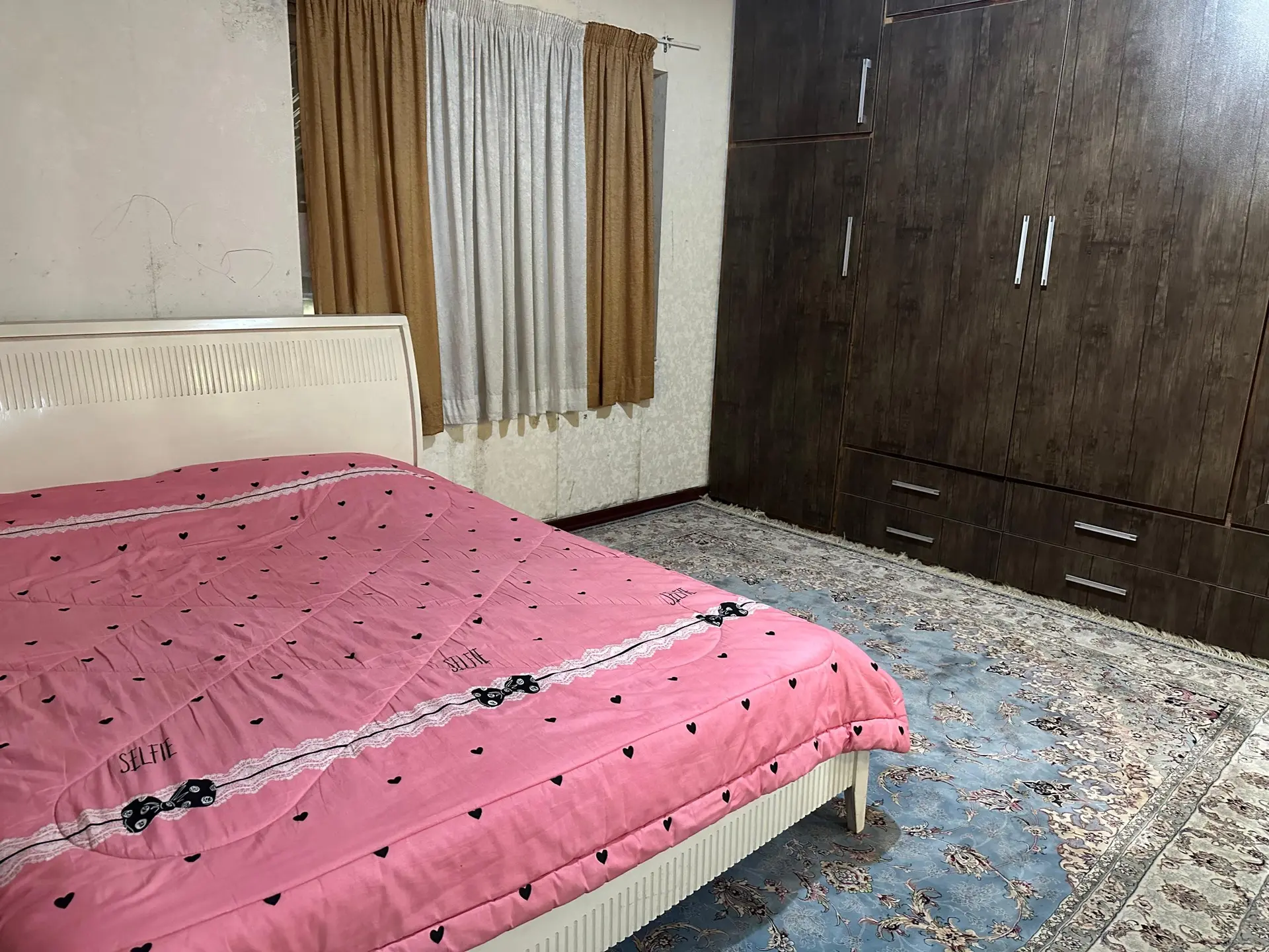 ویلا استخردار فانوس خانوادگی