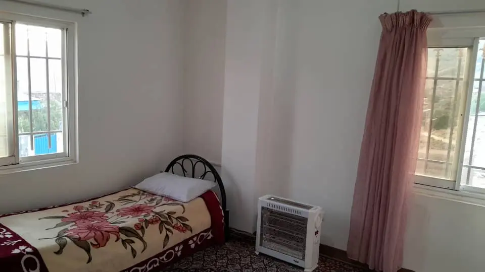واحد تک خوابه شهمیرزاد