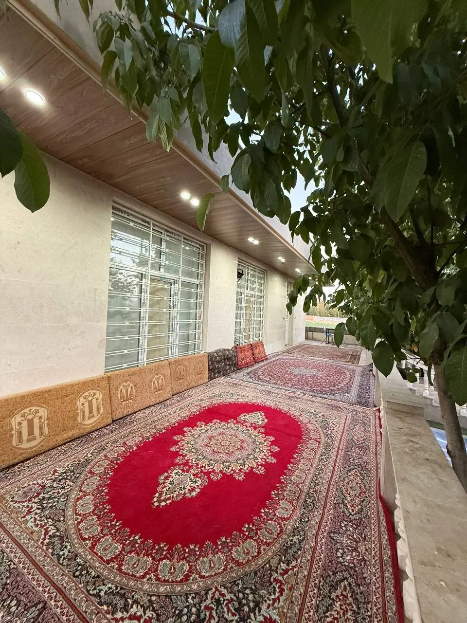 باغ ویلای سپیدان با استخر آب گرم