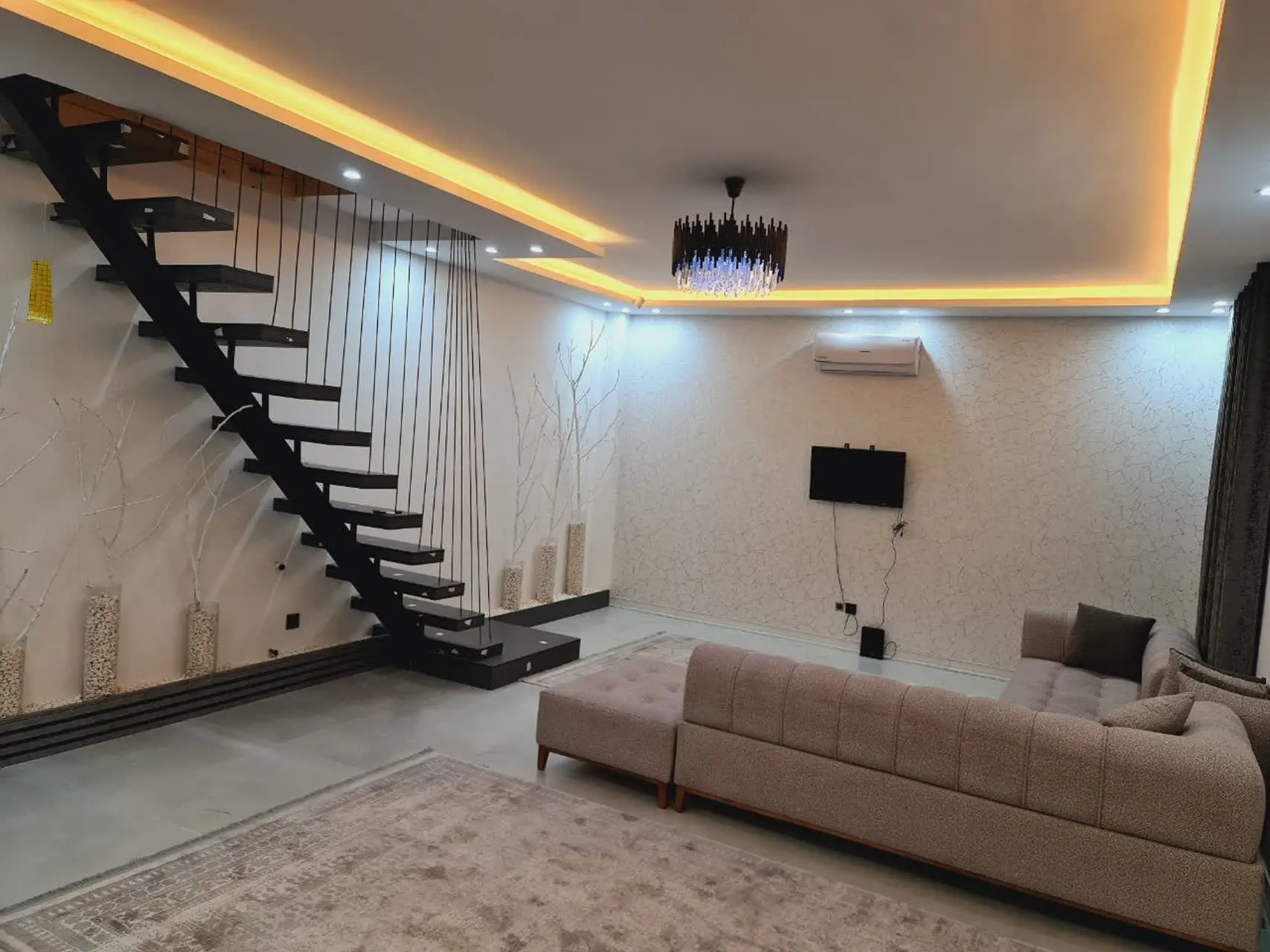 کلبه سویئسی دو خواب استخر چهار فصل