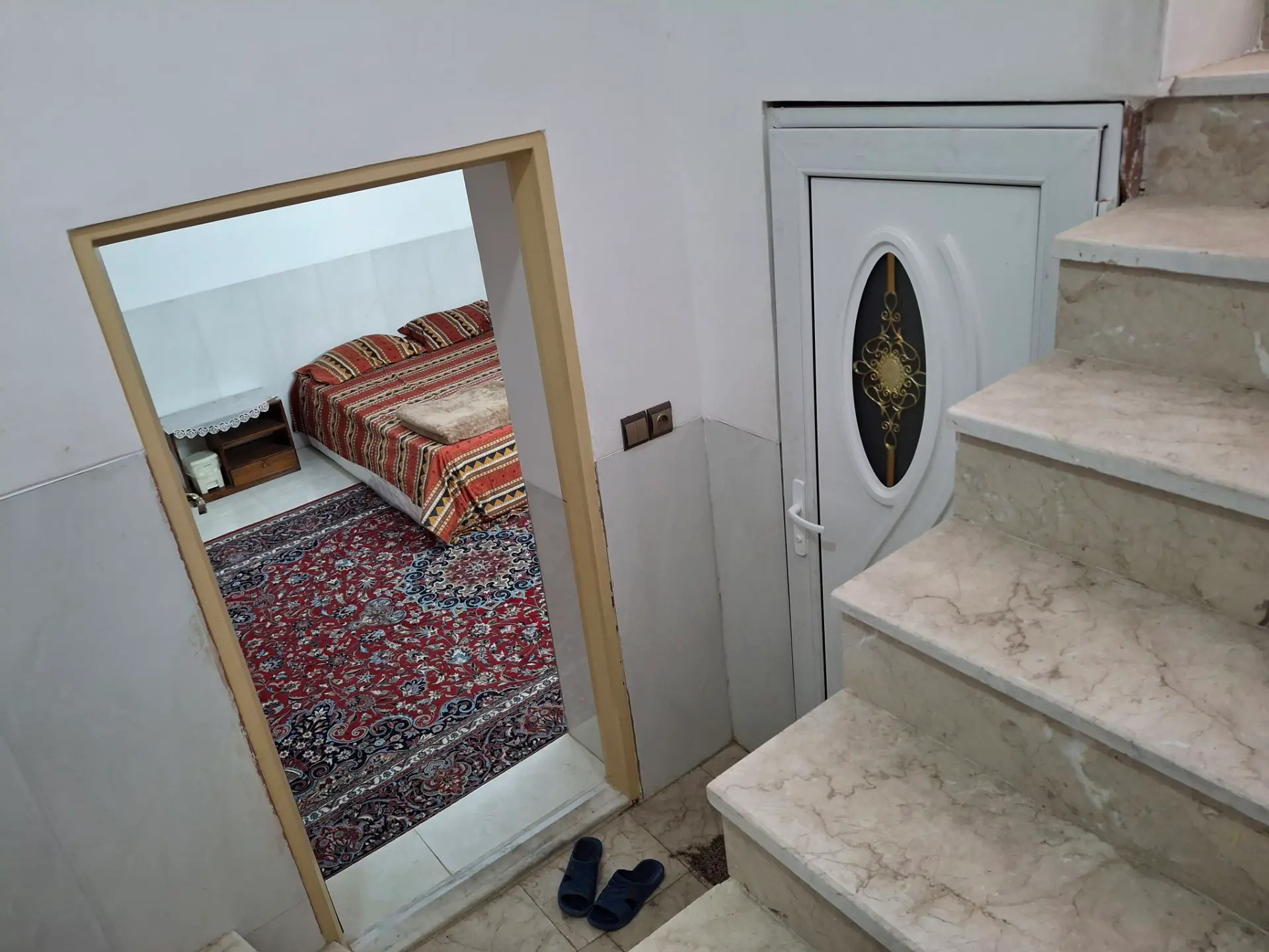 خانه مسافر واحد چهار زیرهمکف 