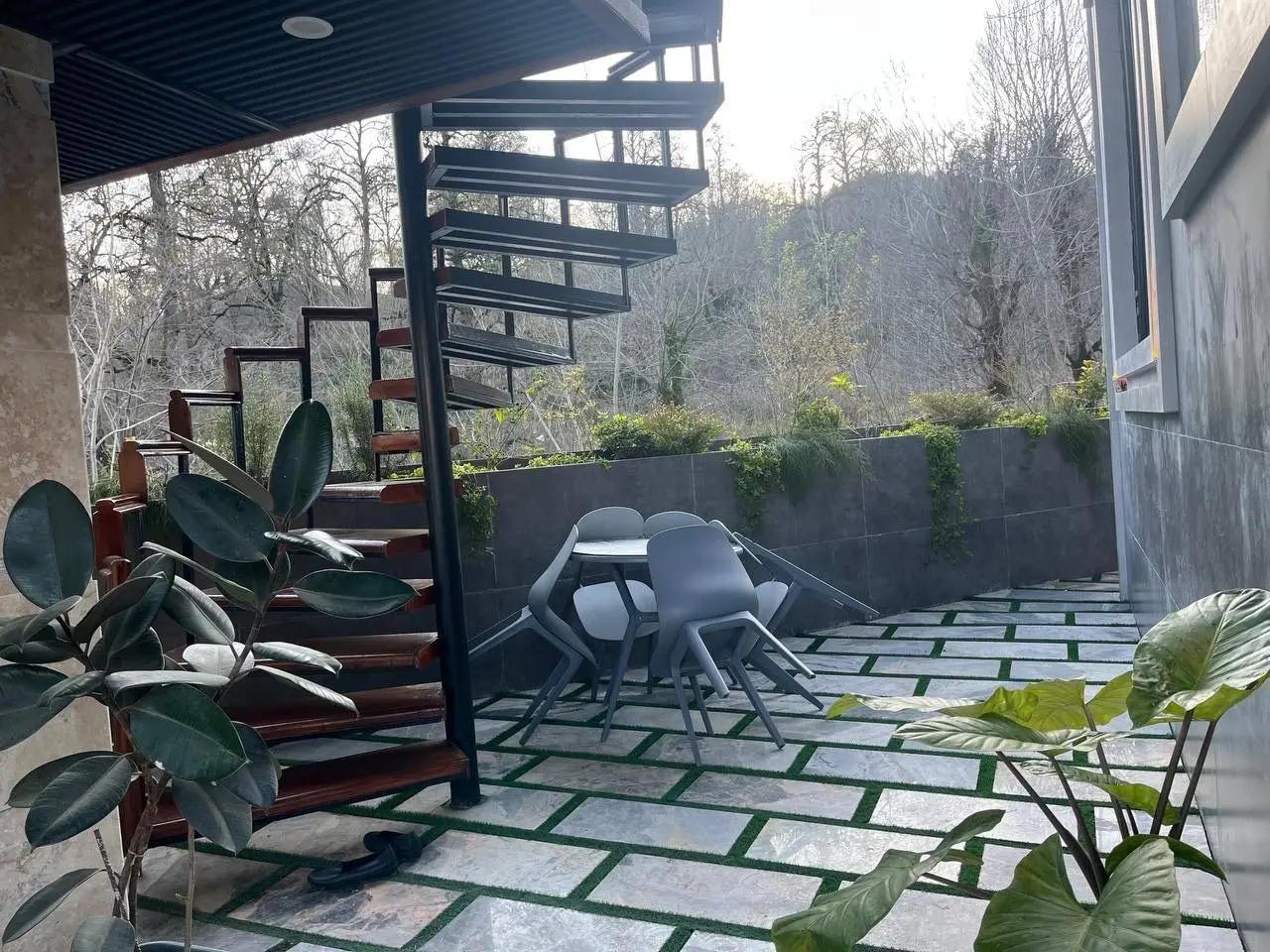 کلبه سوئیسی جکوزی دار شلما