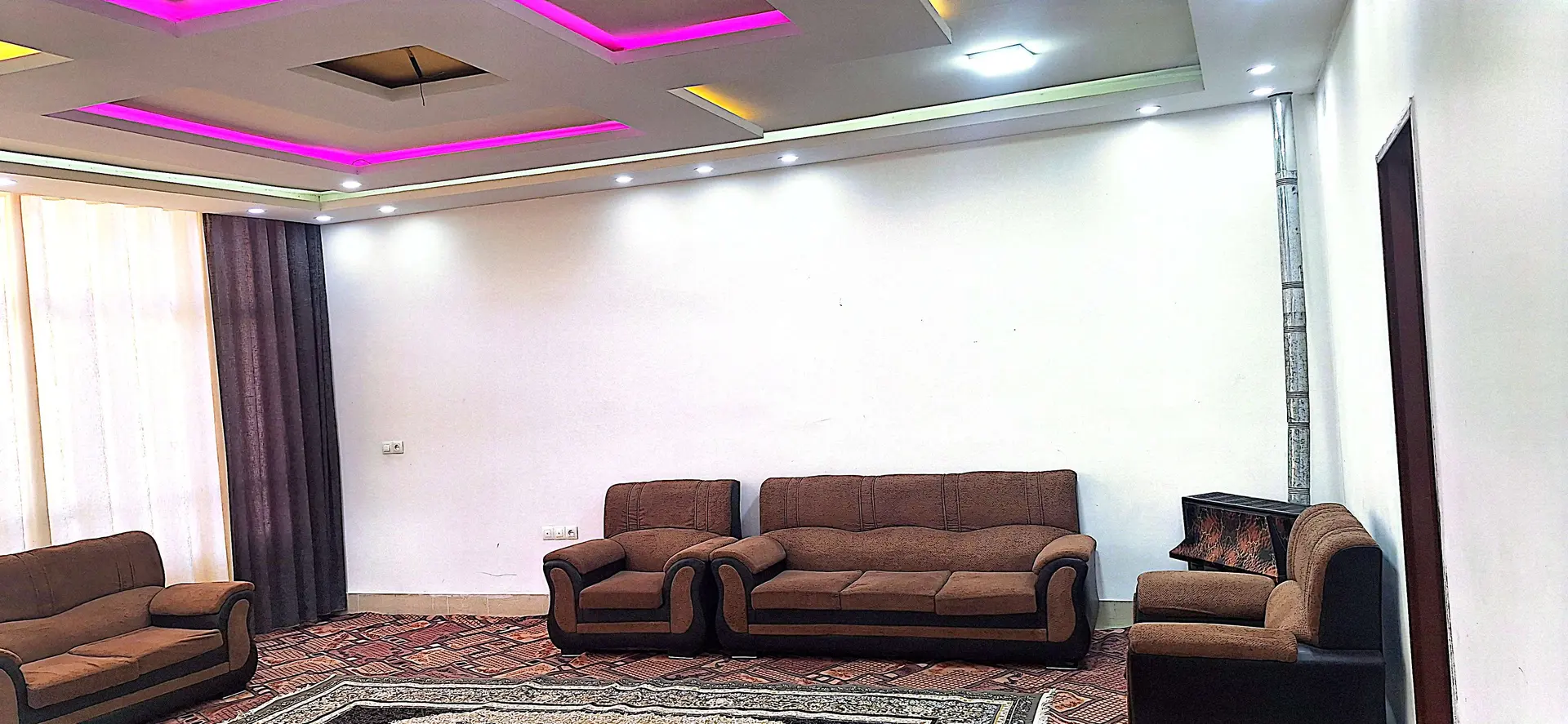 ویلا دو خواب با تراس دلباز