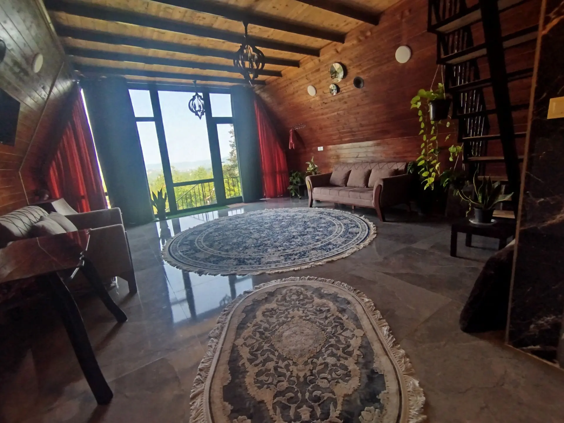 کلبه سوئیسی تک خواب مزرعه 