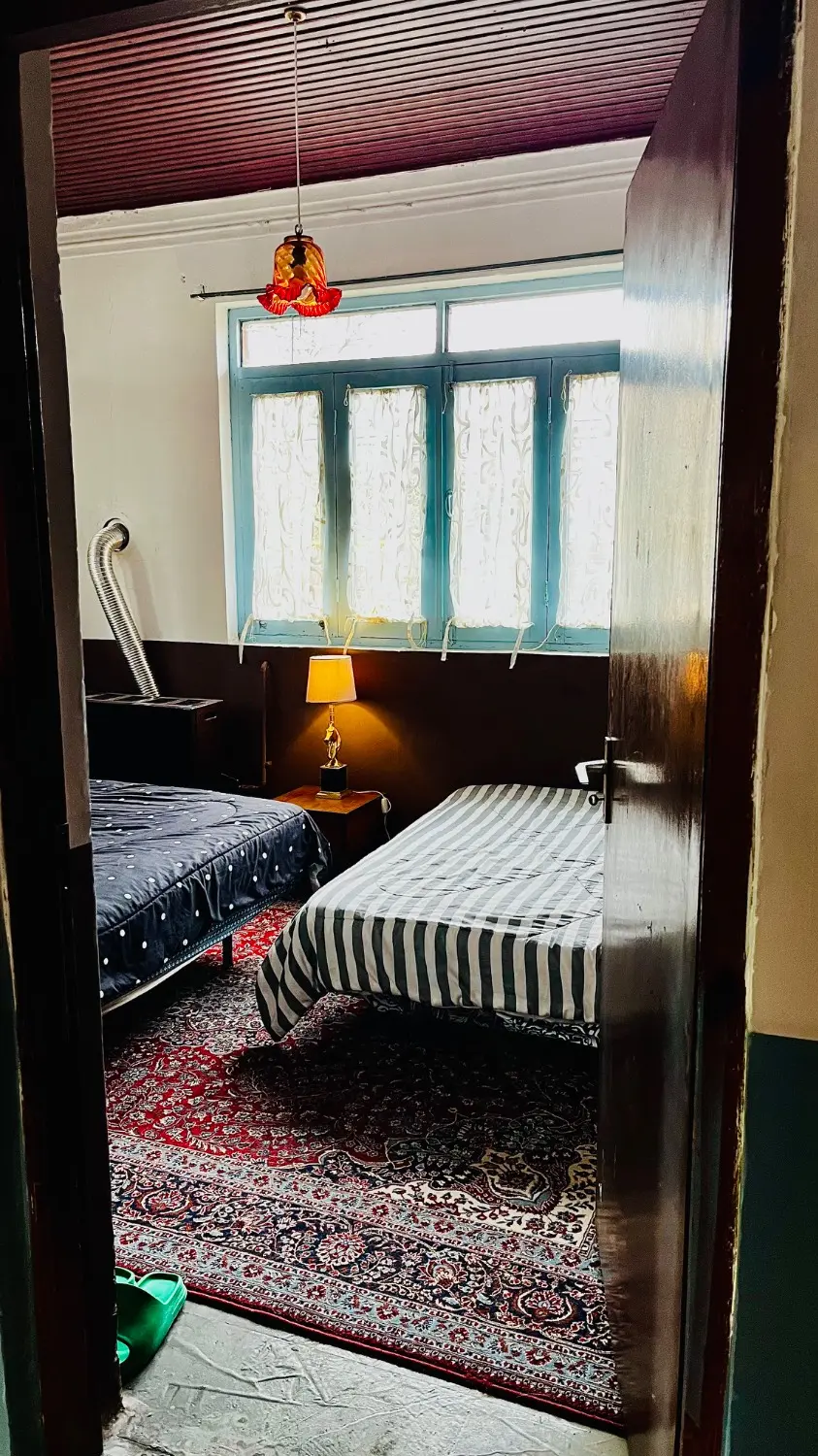 اقامتگاه بومگردی خانه آبی