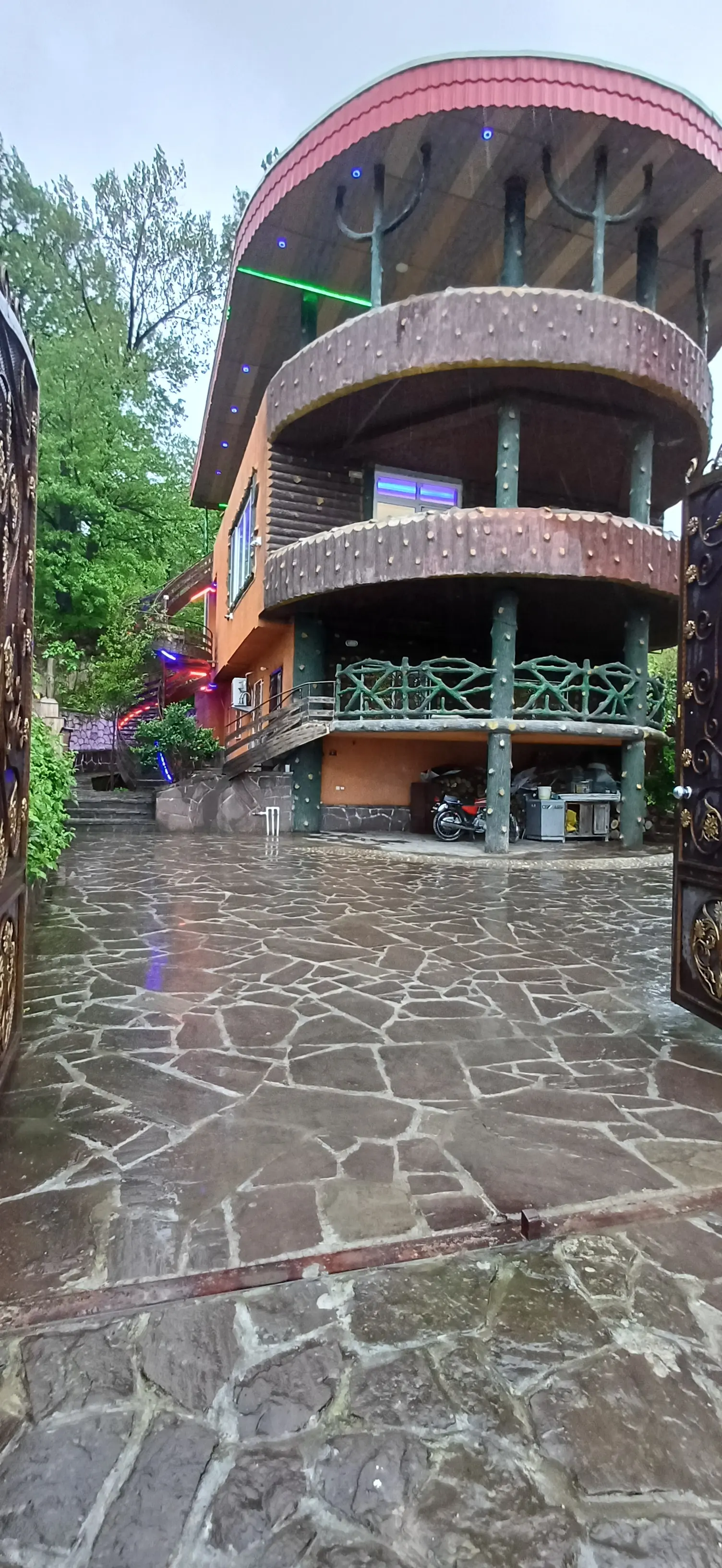 ویلایی تک خوابه جنگلی