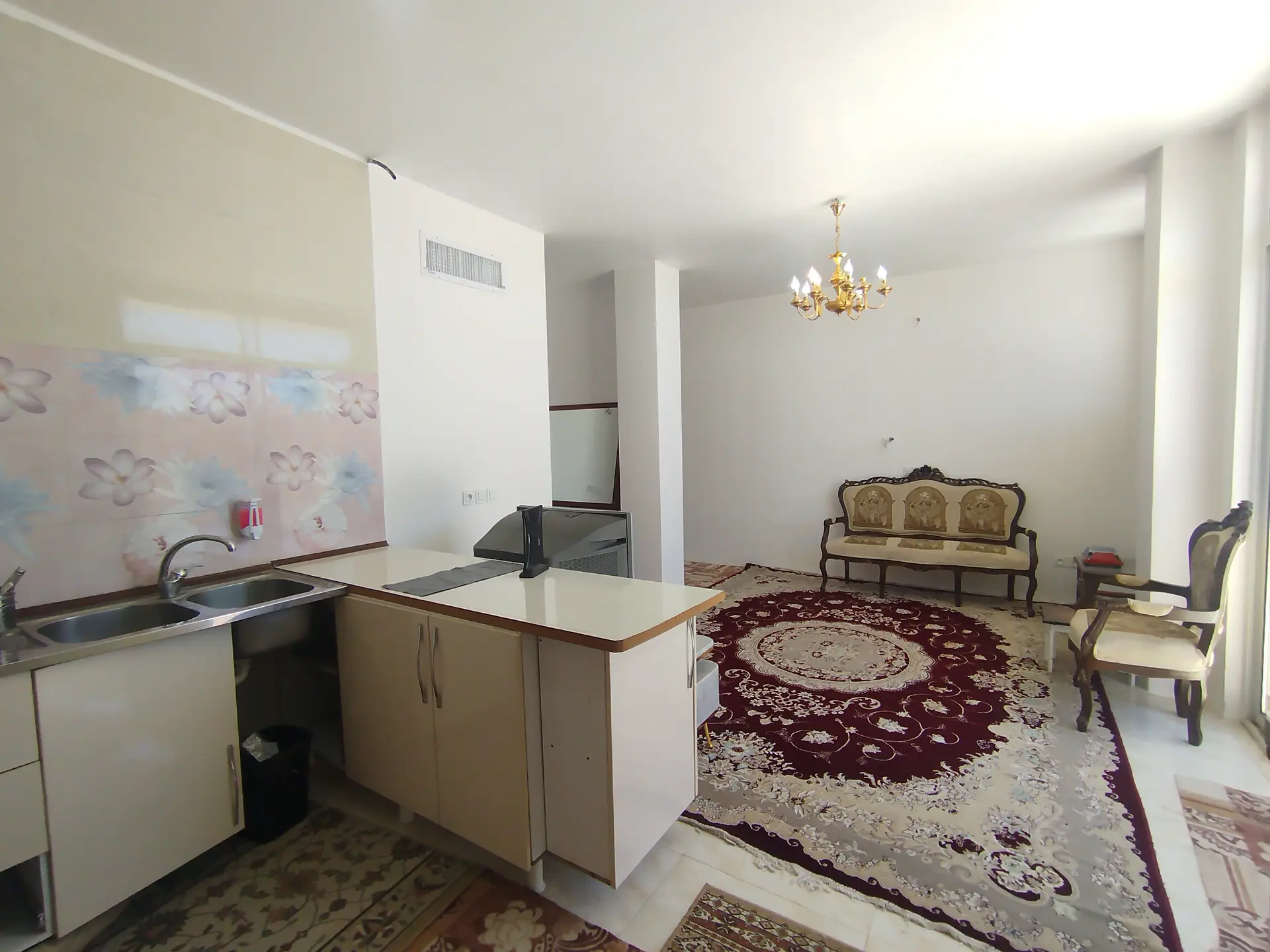 واحد تک خواب همت آباد همکف