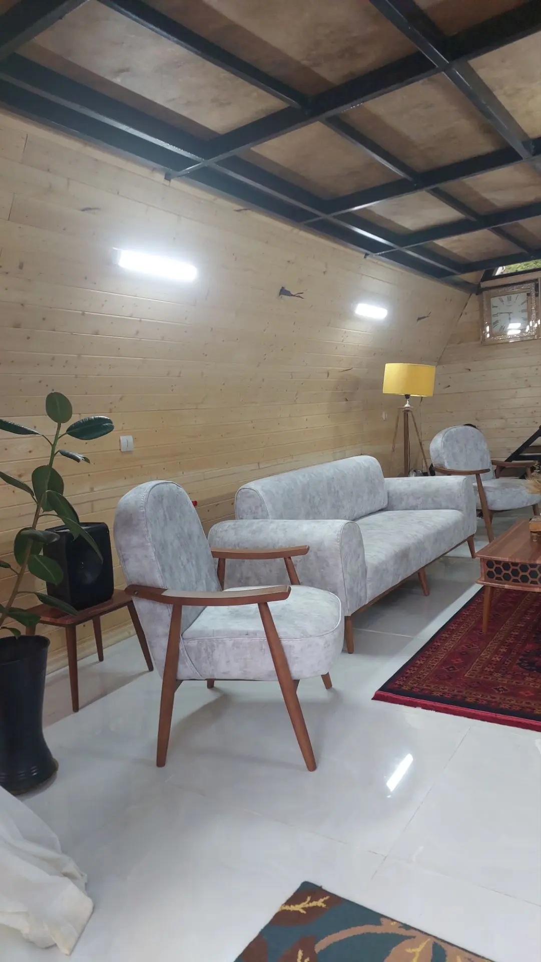 کلبه سوئیسی جَسمین