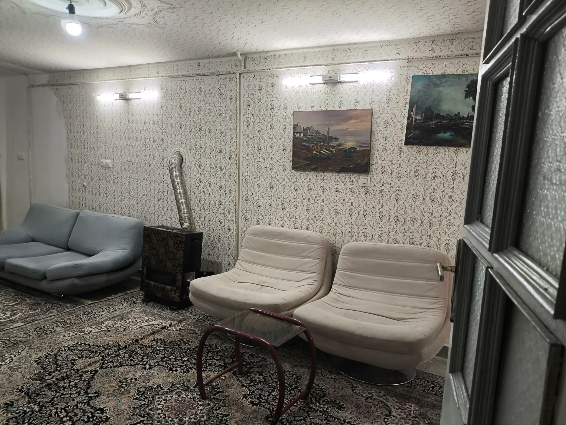 آپارتمان دو خوابه تمیز
