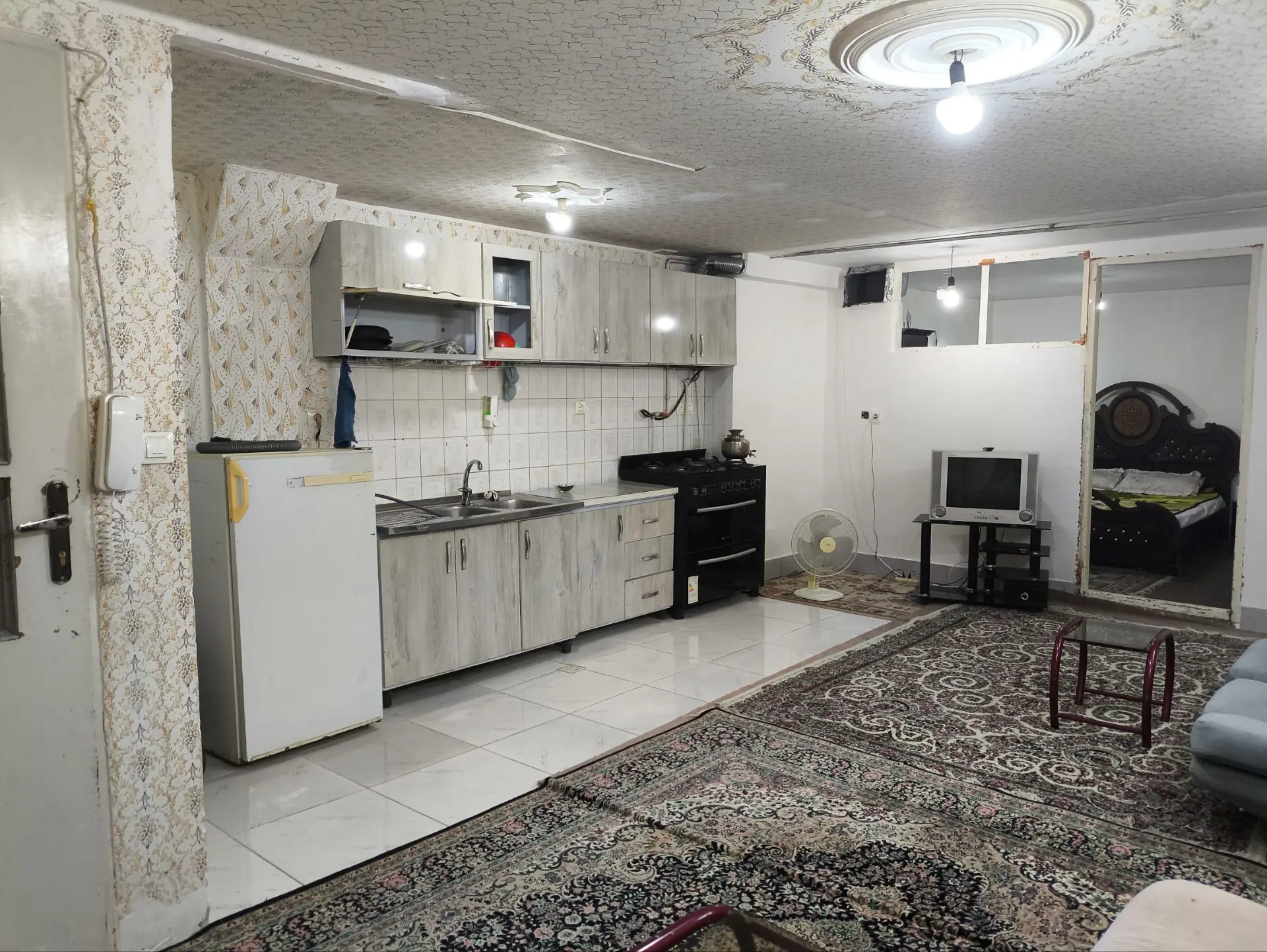 آپارتمان دو خوابه تمیز