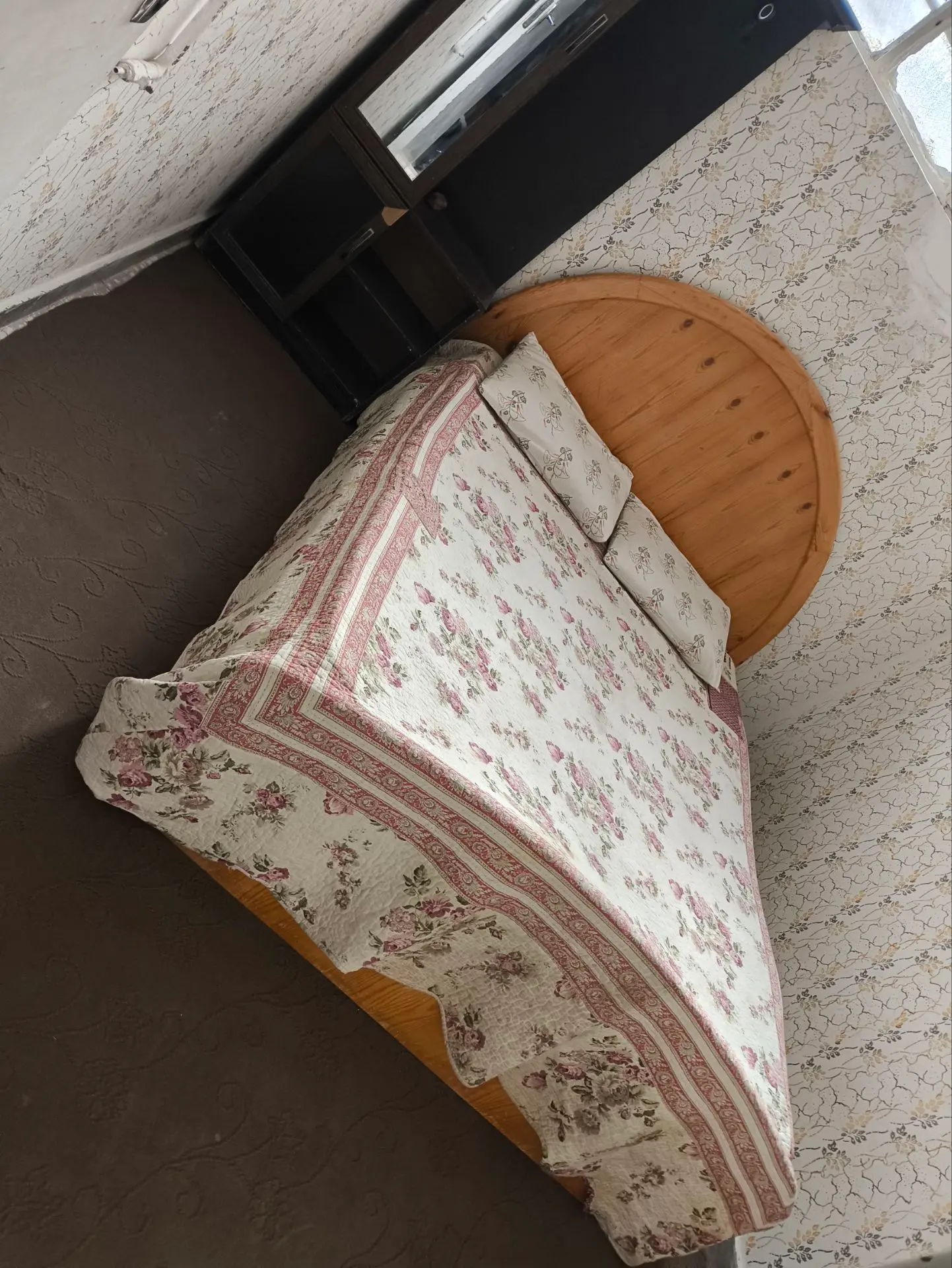 آپارتمان دو خوابه تمیز