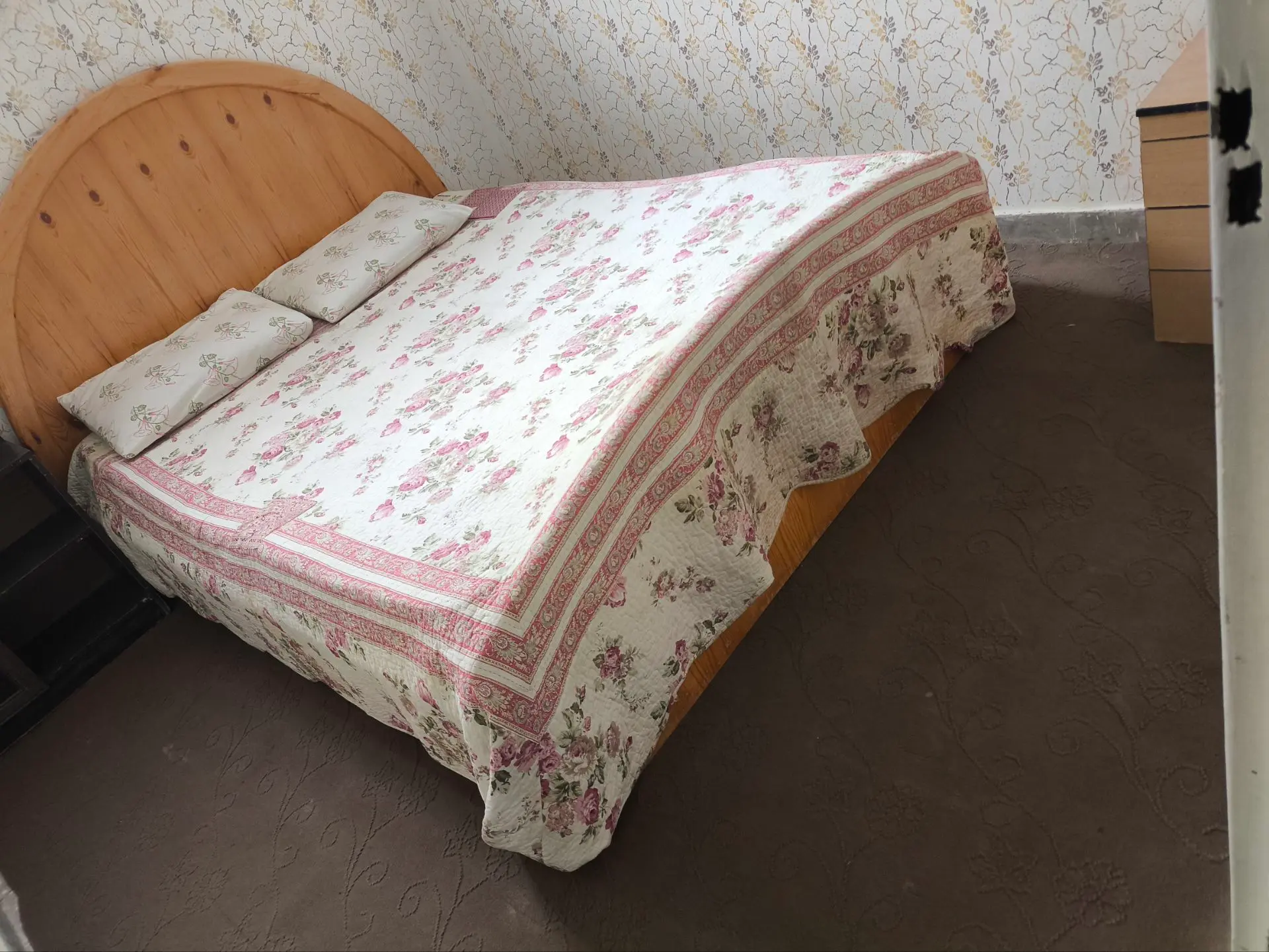 آپارتمان دو خوابه تمیز