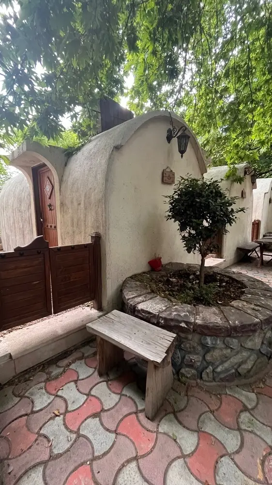 کلبه هتل باغ آرامش