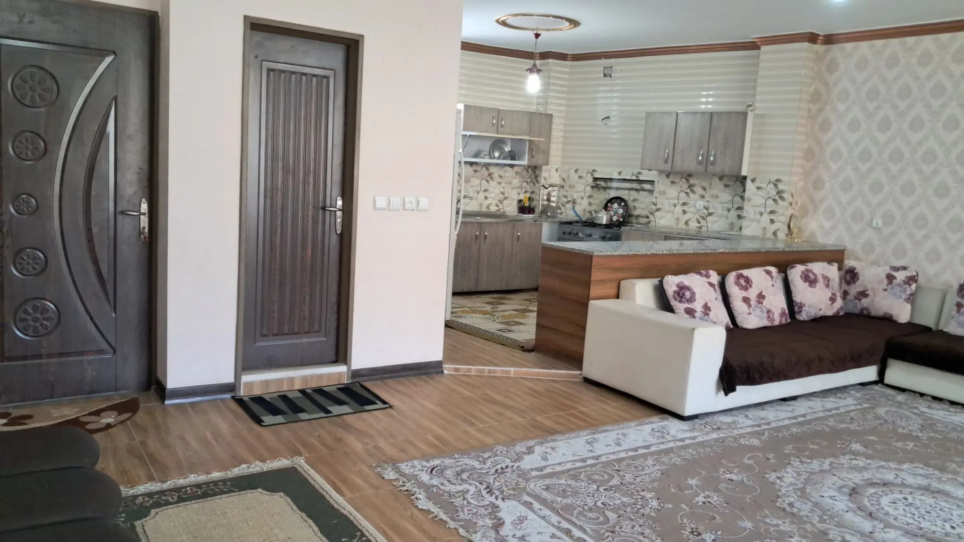 آپارتمان سه خواب با ویو زاینده رود
