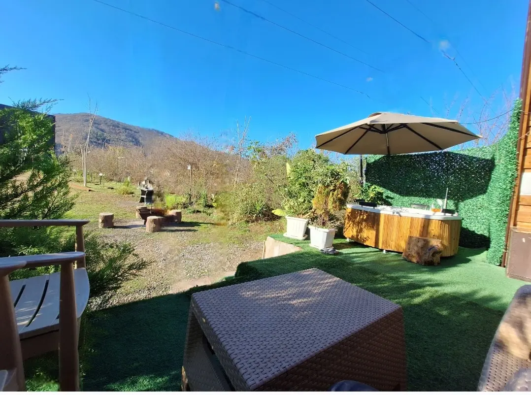 کلبه چوبی سوئیسی فرشاد