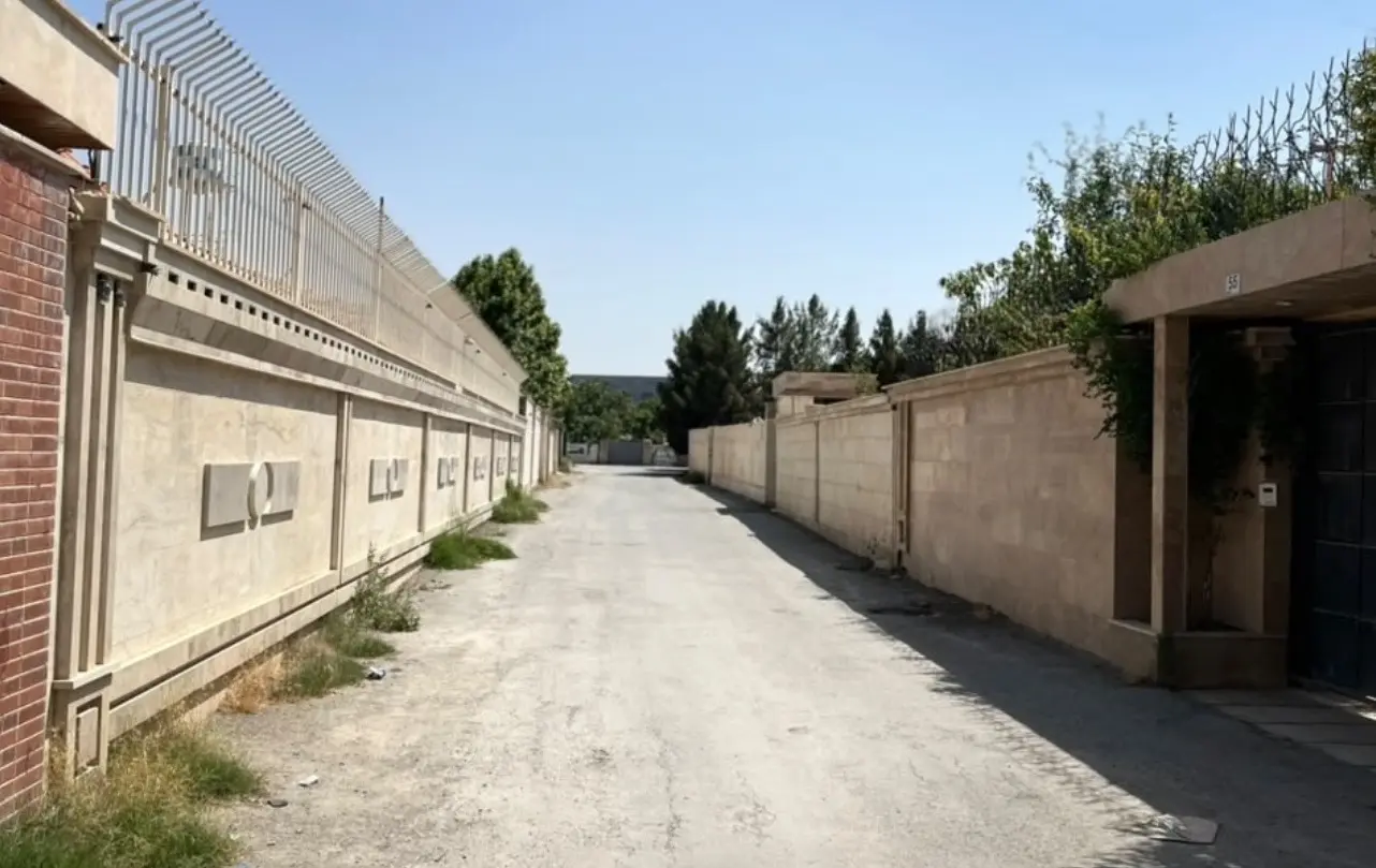 ویلای استخردار سرپوشیده چهارفصل آرنا