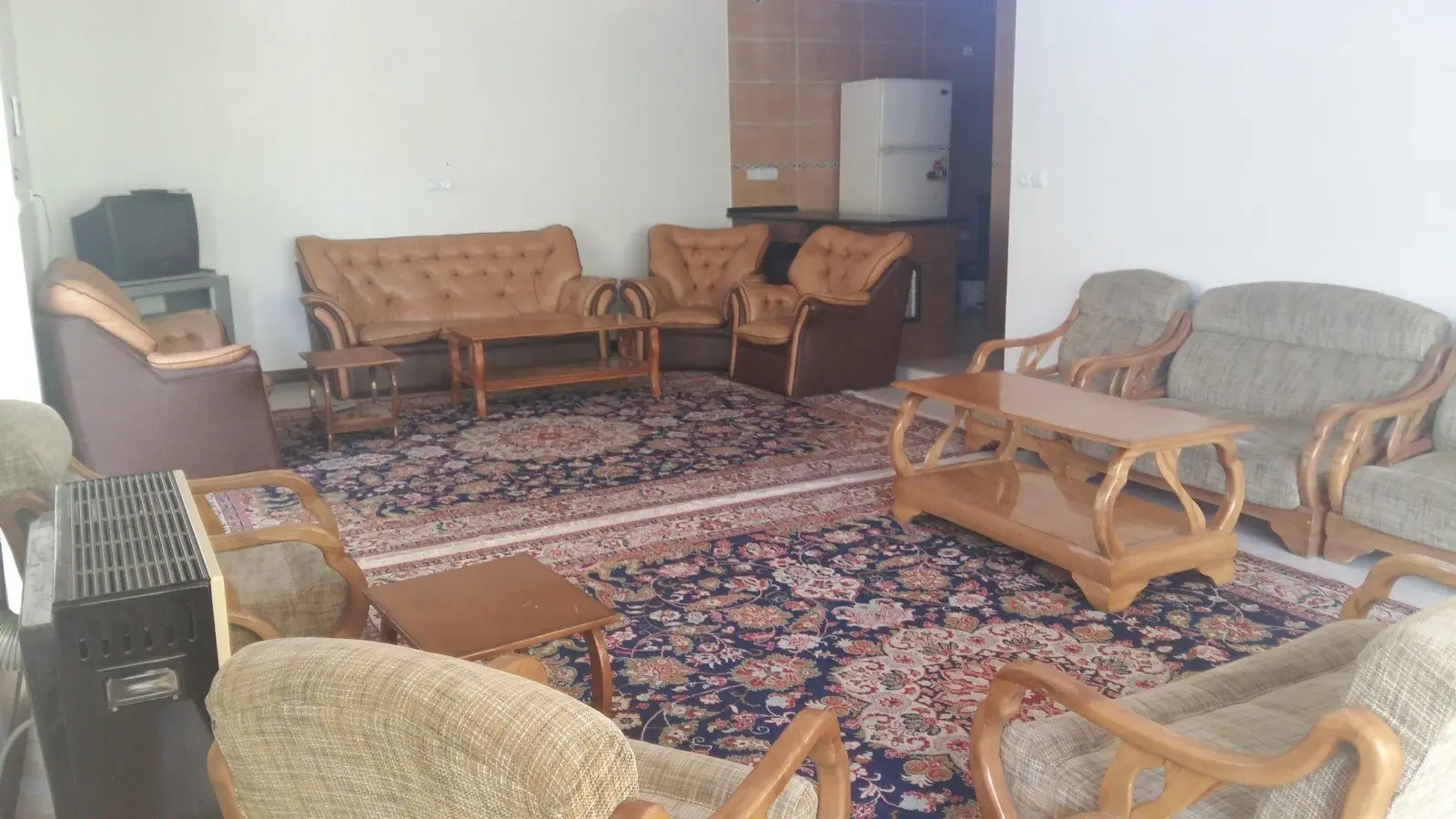 اجاره باغ برای میهمانی در اصفهان -باغ بهادران