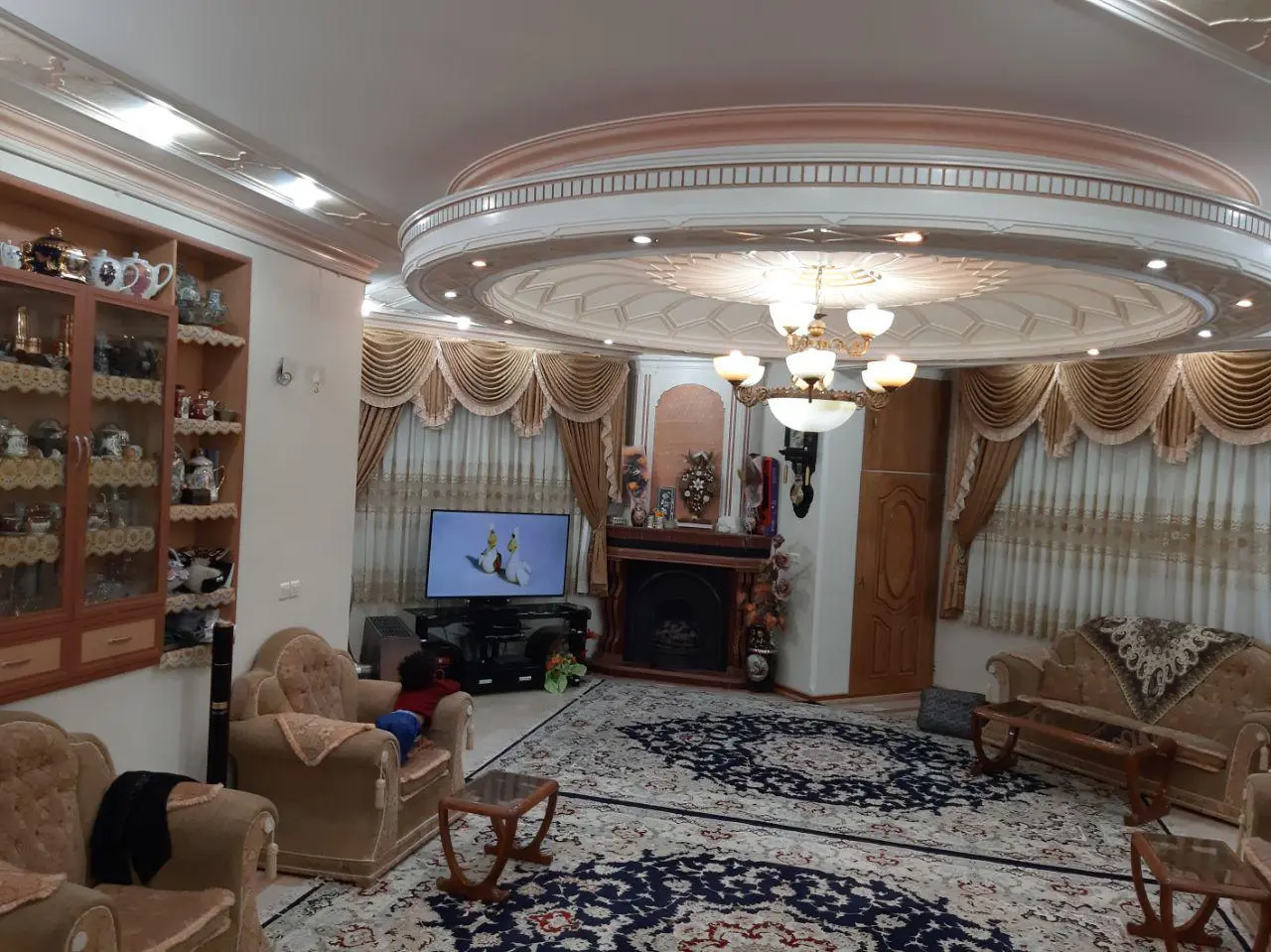 یزد شیک سوئیت استان یزد، یزد