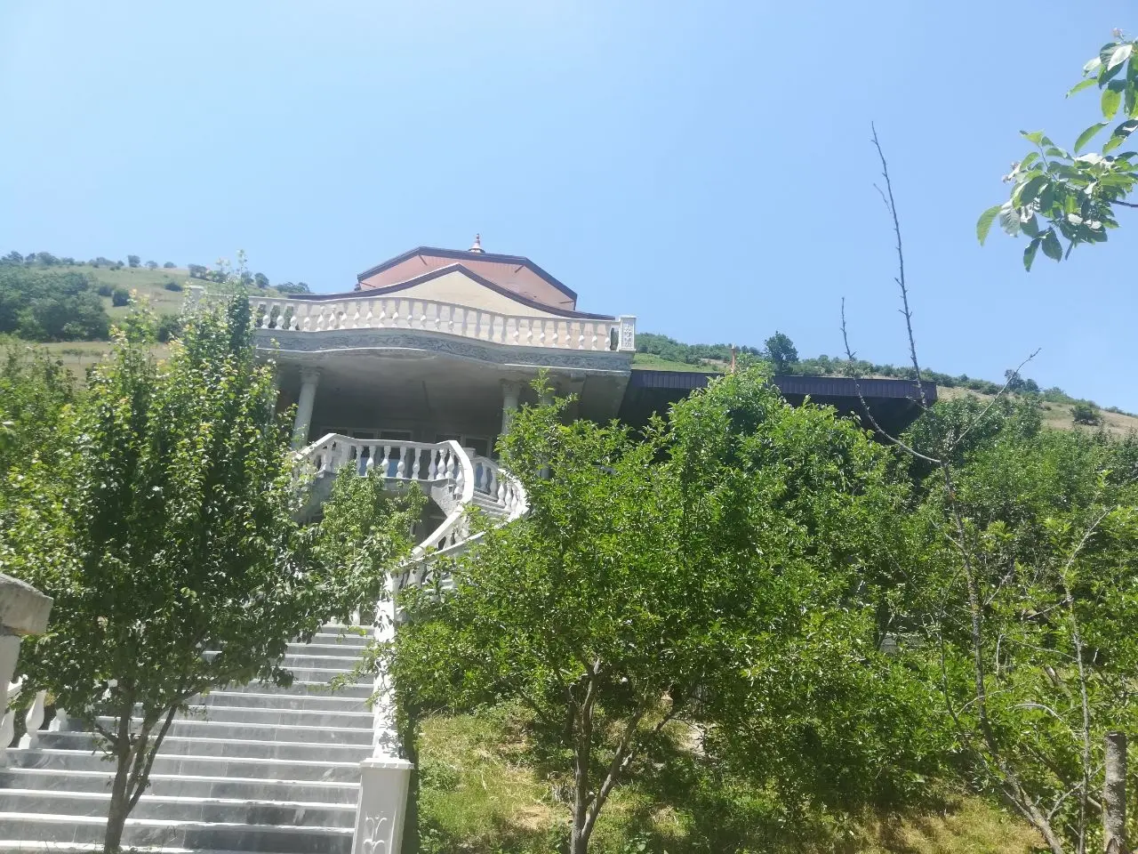 ویلای استخردار گردنه حیران روستای گیلده