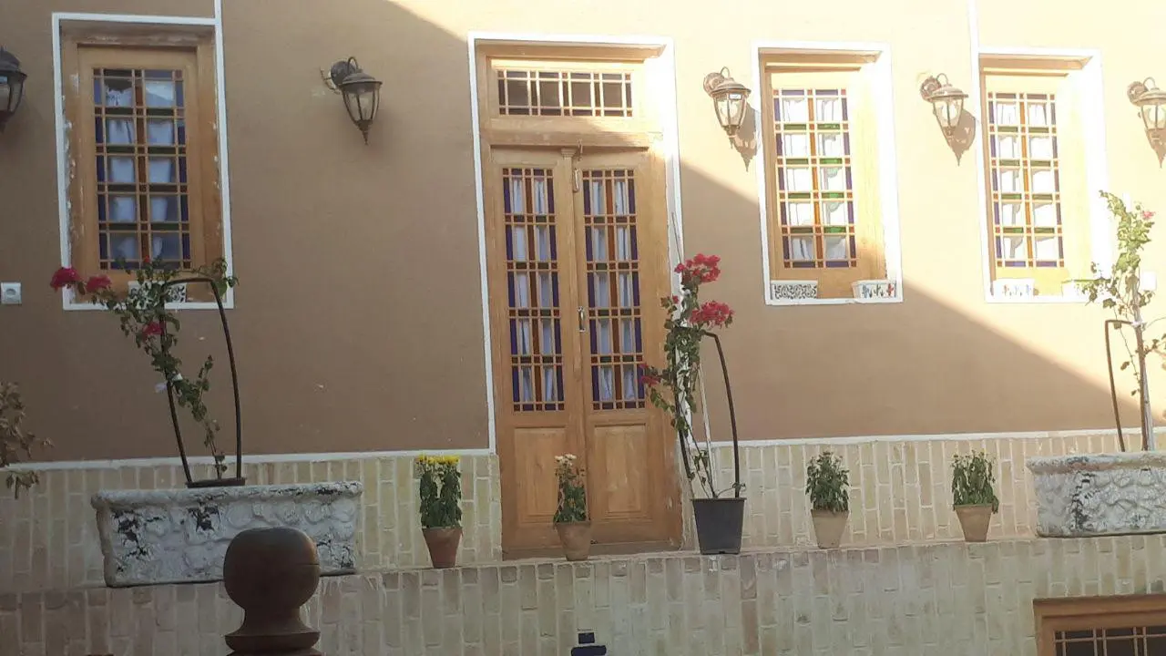 اقامتگاه ارزان یزد