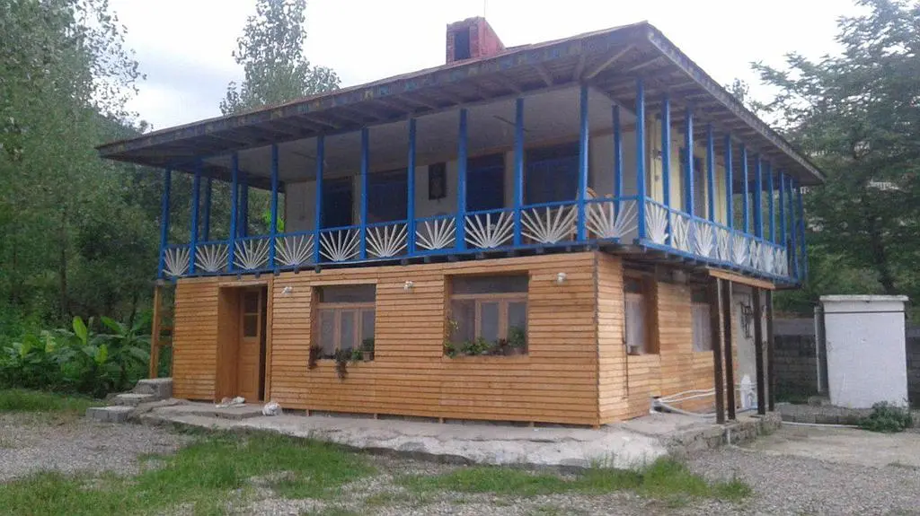 کلبه اجاره ای جنگلی سرسبز و زیبا در فومن