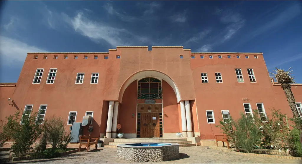 هتل بالی در خور و بیابانک 