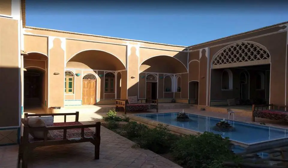 اجاره اقامتگاه بوم گردی تک تکو در تودشک 
