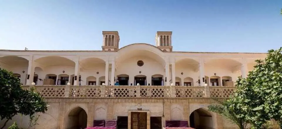 اقامتگاه بوم گردی خانه صفا در آران و بیدگل