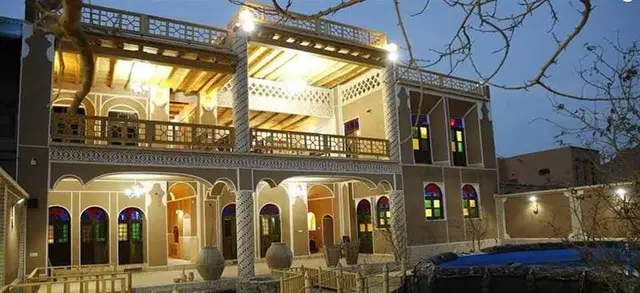 اجاره بوم گردی باغ دو سرو در تفت