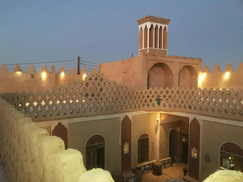 بوم گردی در خور و بیابانک