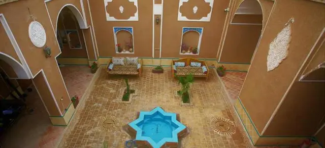 بوم گردی نگار در ورزنه