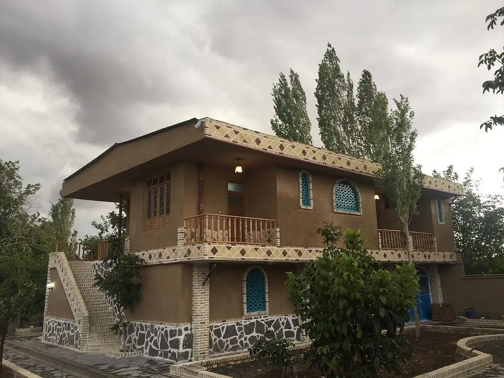 رزرو بوم گردی مزرعه عارف خرقانی در شاهرود