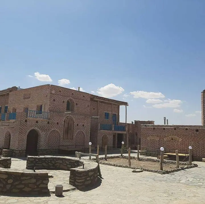 بوم گردی خان قالان در کبودرآهنگ