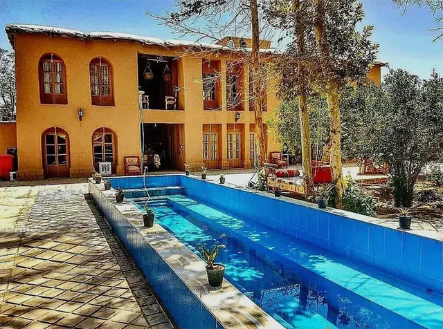 اقامتگاه بوم گردی نعیمی در استهبان