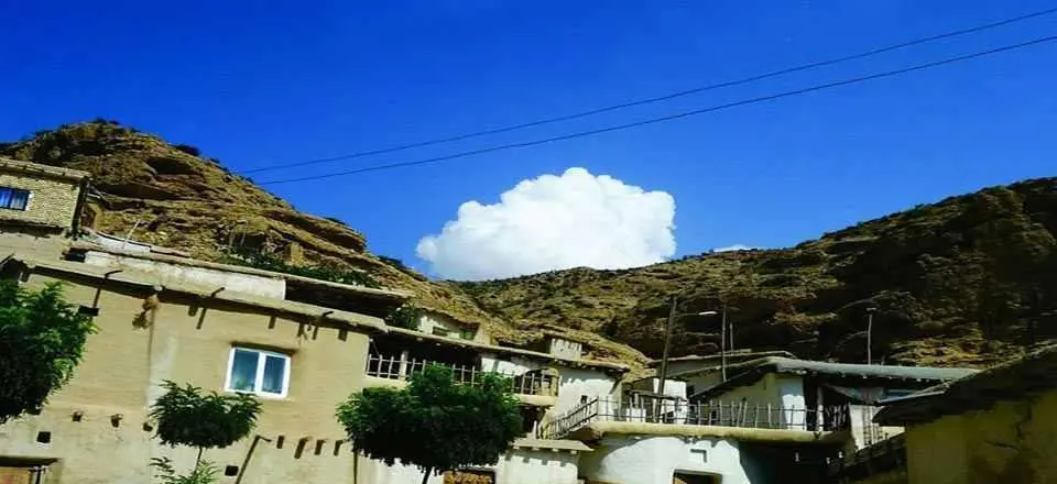 اقامتگاه بوم گردی خانه کدخدا در آزادشهر