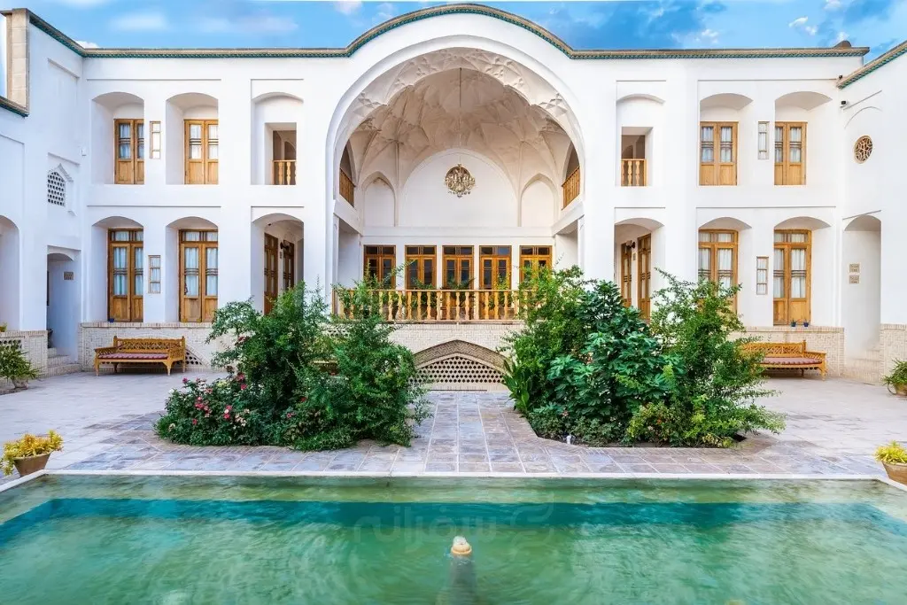 هتل سنتی فلاحتی در کاشان