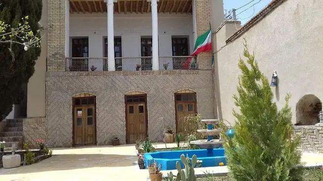 اقامتگاه بوم گردی سروناز بوانات