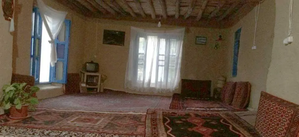 اقامتگاه بوم گردی ژاورود در سنندج