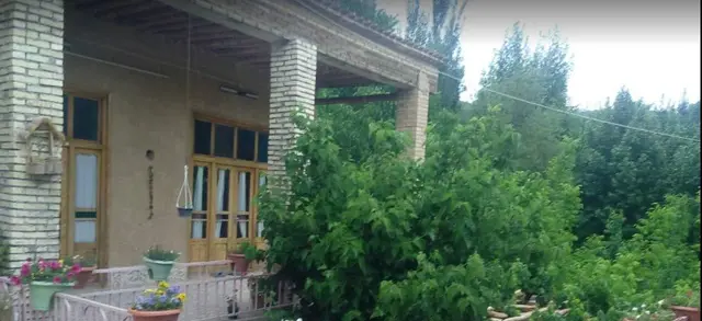اقامتگاه کومه مشهدی جواد در باغ بهادران