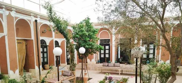 بوم گردی خبره در یزد