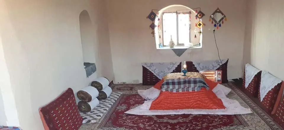 اقامتگاه بوم گردی رستم خان در فردوس