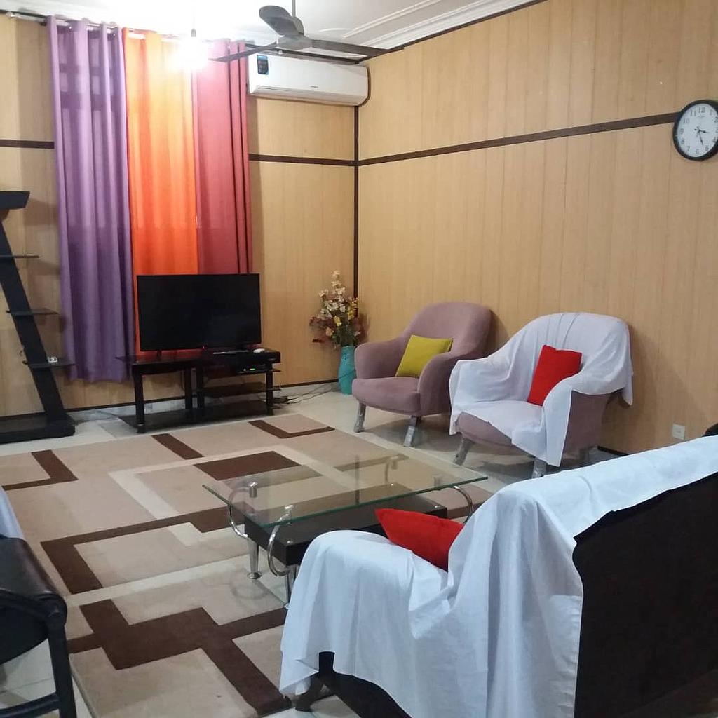 اجاره آپارتمان حیاط دار گلشهر