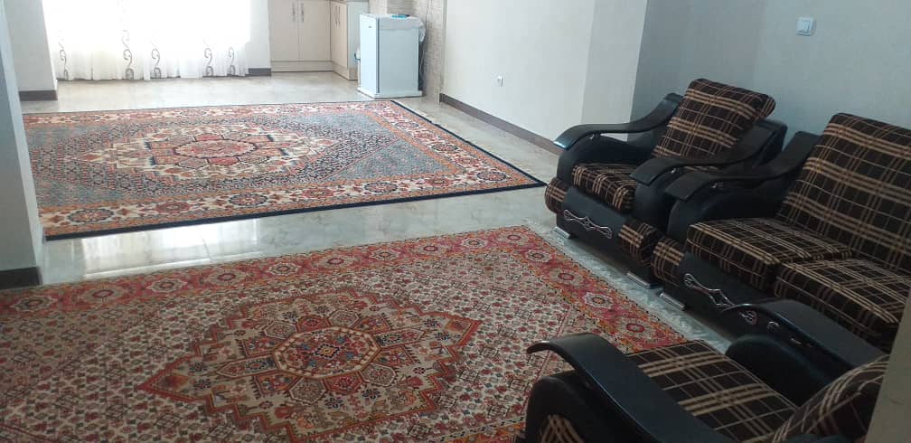 اجاره روزانه واحد دو خوابه ط2غربی