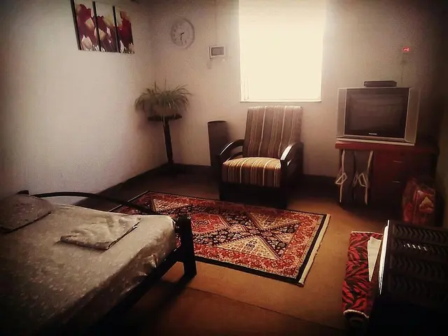 سوییت نقلی "دینا" در رشت