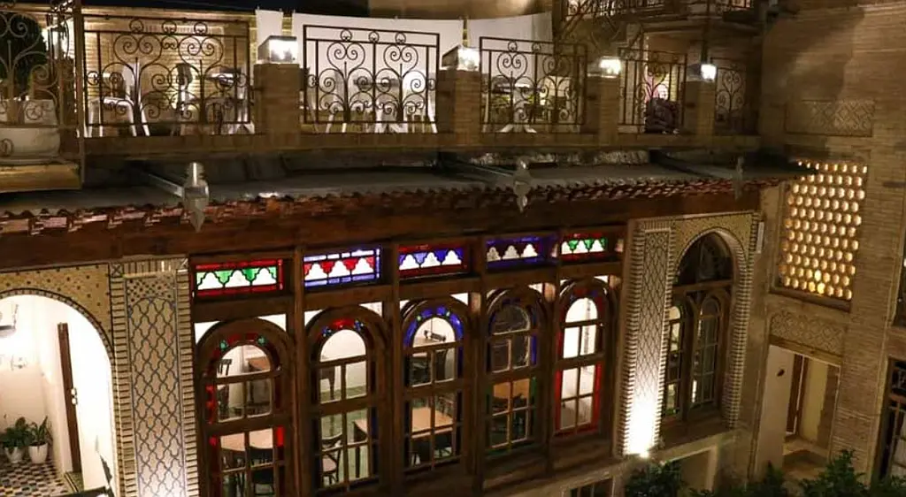 اجاره هتل سنتی راوی در شیراز