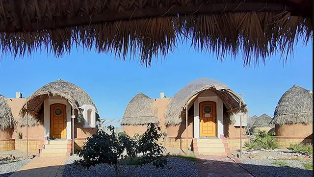 هتل کپری نگین مکران در سیریک