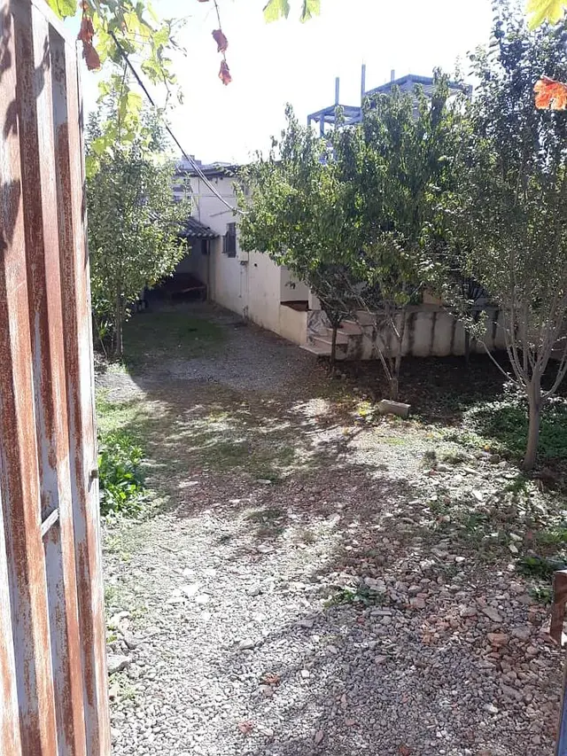منزل حیاط دار ناهارخوران