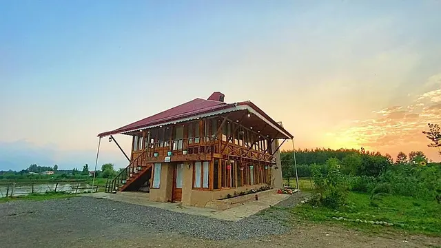 اجاره ویلا با امکانات کامل در صومعه سرا